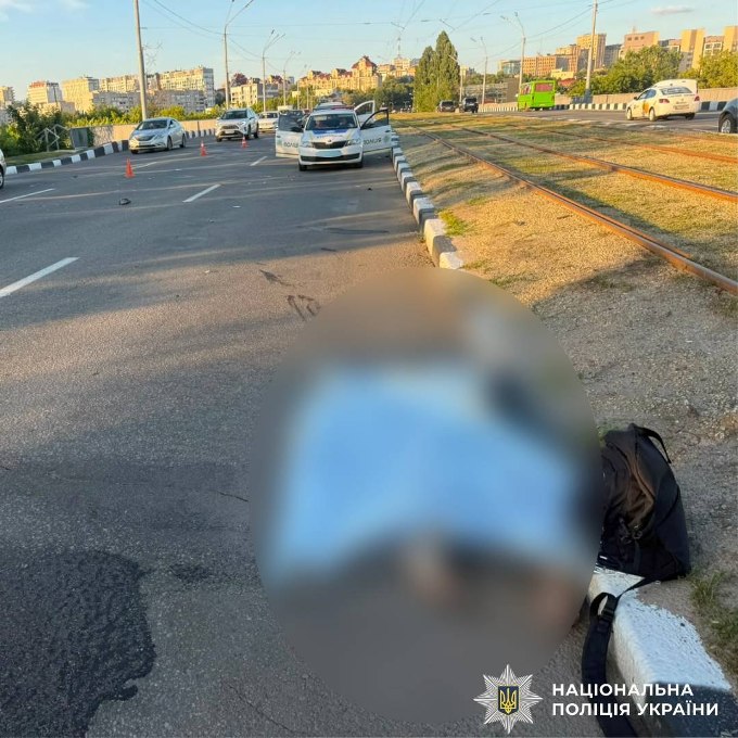 Новини Харкова: На Новоіванівському мосту загинув пішохід